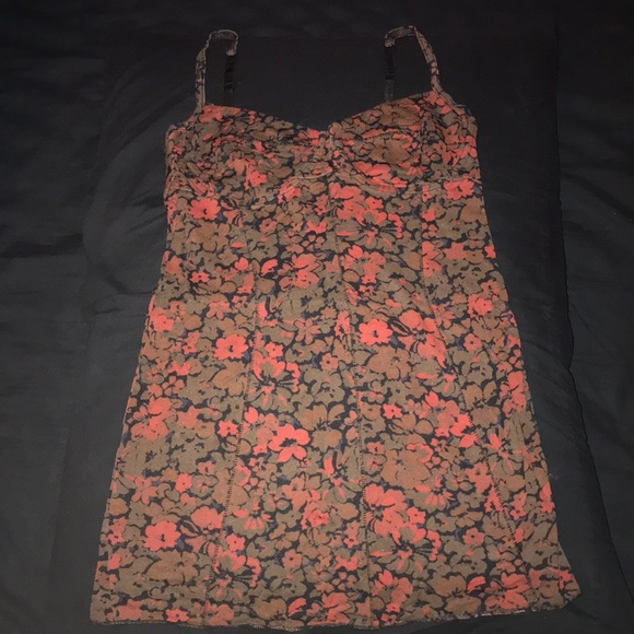 Wilfred floral tank - Picture 1 of 2
